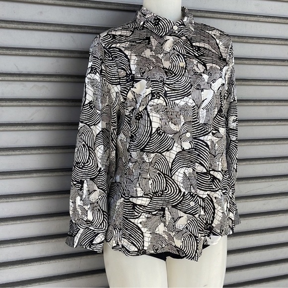 Investments Black and White Abstract Button Down Shirt Size 12 - Picture 4 of 11